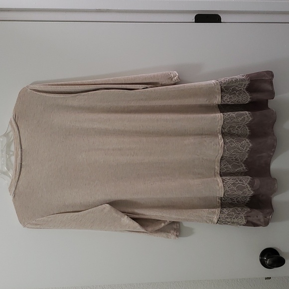 LOGO Lori Goldstein Super Soft Lace and Satin and Rayon High/Low Hem Tunic - Picture 5 of 8